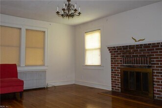 107 E Taylor Ave, Unit Room 1 in Hampton, VA - Building Photo - Building Photo