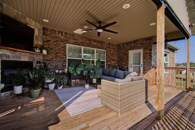 10125 Raindrop Ln in Gravette, AR - Building Photo - Building Photo