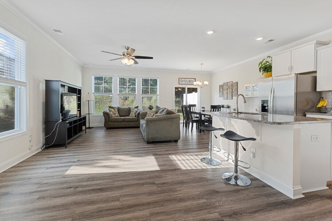 1024 Chicory Trce in Lake Wylie, SC - Building Photo