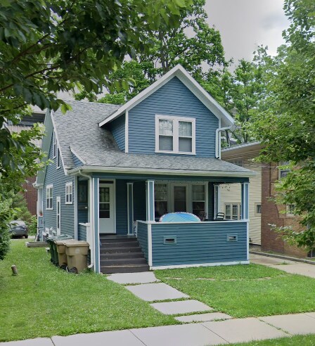 109 Lathrop St in Madison, WI - Building Photo