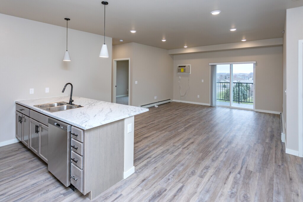 The Plains Apartments Watertown, SD Apartments