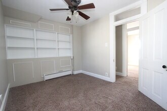 19 W Crystal Lake Ave in Crystal Lake, IL - Building Photo - Building Photo