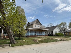 116 S 1st St in Herington, KS - Building Photo