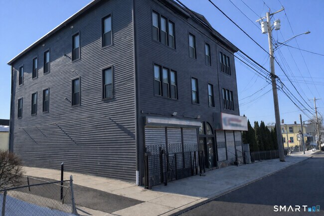 171 Pequonnock St in Bridgeport, CT - Building Photo - Building Photo