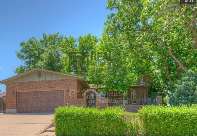 property at 2541 Taylor Ln