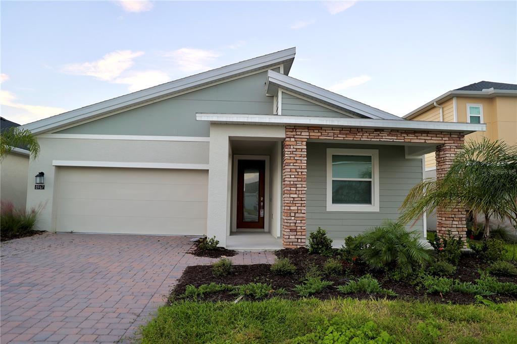 8967 Chipping Sq Ln in Davenport, FL - Building Photo