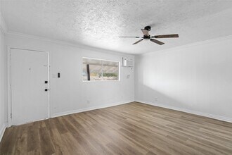 923 Knight St in Houston, TX - Building Photo - Building Photo