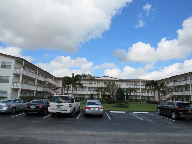 310 Brighton H in Boca Raton, FL - Building Photo - Building Photo