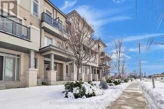 9601 Jane St in Vaughan, ON - Building Photo - Building Photo