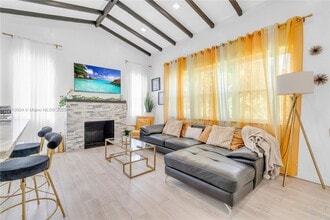 774-774 NW 49th St in Miami, FL - Building Photo - Building Photo