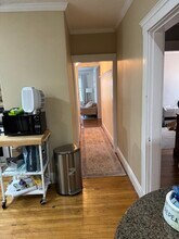 255 Faneuil St, Unit Apt 1 in Boston, MA - Foto de edificio - Building Photo