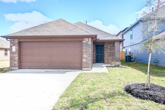 5610 Plantation Forest Dr in Katy, TX - Building Photo
