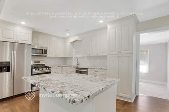 2805 Mitchell Dr in Decatur, GA - Foto de edificio - Building Photo