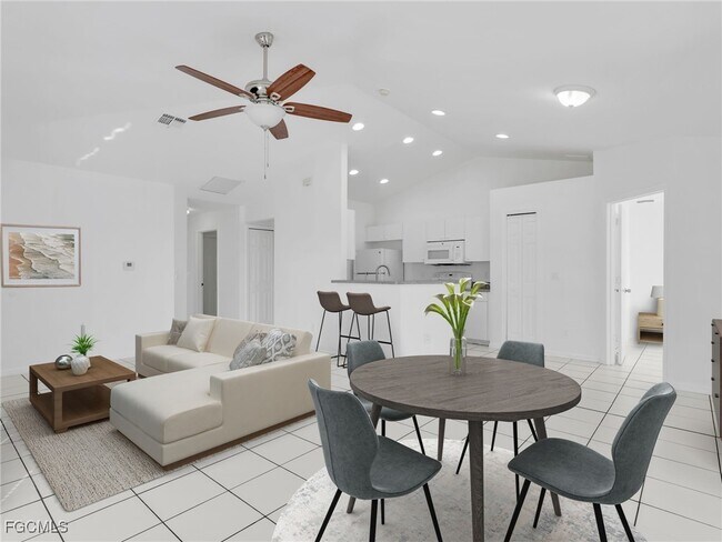 1543 Hightower Ave S in Lehigh Acres, FL - Building Photo - Building Photo