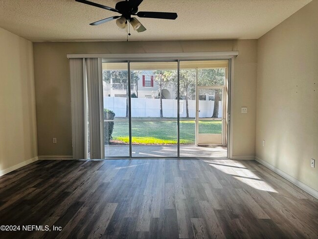 property at 6801 Roundleaf Dr