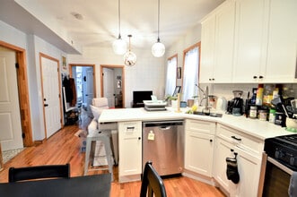 179 Putnam St, Unit 3 in Boston, MA - Building Photo - Building Photo