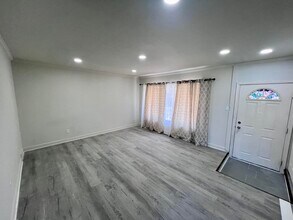 4709 Gerald St in Warren, MI - Building Photo - Building Photo