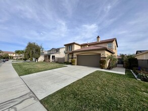 35806 Bobcat Way in Murrieta, CA - Building Photo - Building Photo