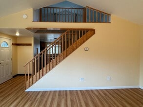 2445 Ben Hogan Ave in Wasilla, AK - Building Photo - Building Photo