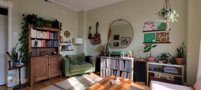 3430 W Cortland St, Unit 2nd Flr in Chicago, IL - Building Photo - Building Photo