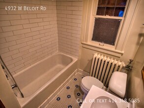 4932 Beloit Rd in West Milwaukee, WI - Building Photo - Building Photo