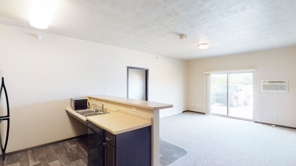 Windcrest Village Apartments & Townhomes Spencer, IA Apartments