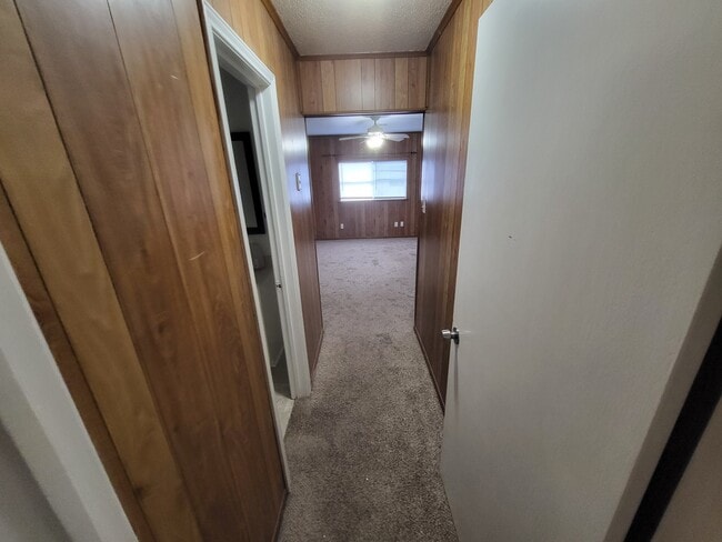 1218 Woodward St in Damon, TX - Building Photo - Building Photo