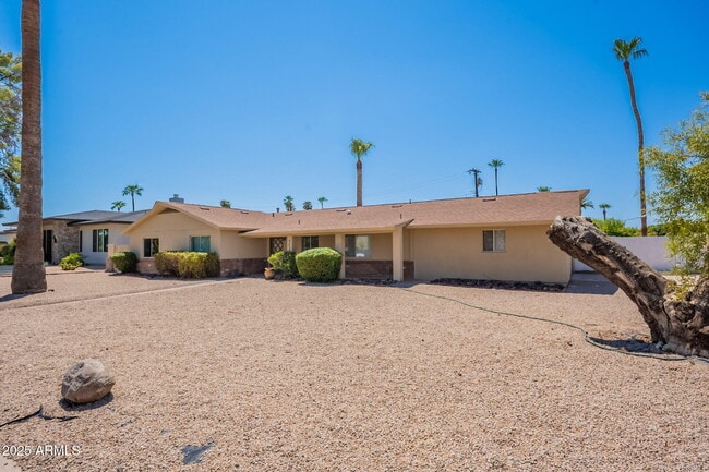 6839 E Montecito Ave in Scottsdale, AZ - Building Photo - Building Photo