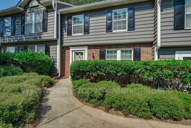 4614 Pine Trace Dr in Raleigh, NC - Building Photo - Building Photo