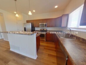 7609 Sun Prairie Dr in Colorado Springs, CO - Building Photo - Building Photo