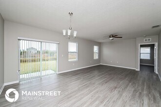 3275 Bayou Bay Dr in Lakeland, FL - Building Photo - Building Photo