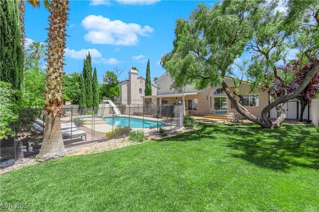 property at 8112 Tropic Isle Cir