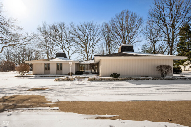 3731 W 106th St in Carmel, IN - Building Photo - Building Photo