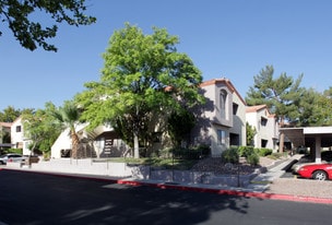 Desert Shores Villas Condominiums in Las Vegas, NV - Building Photo
