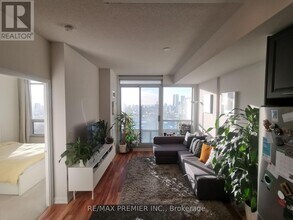 500 Sherbourne St in Toronto, ON - Building Photo - Building Photo