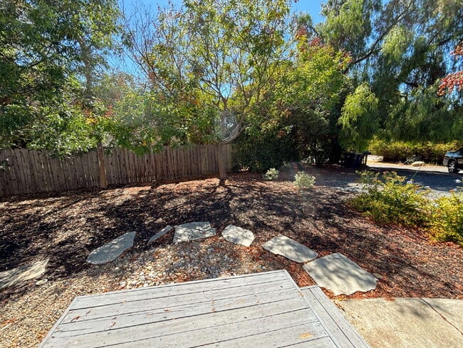 1966 Ayers Rd in Concord, CA - Building Photo - Building Photo