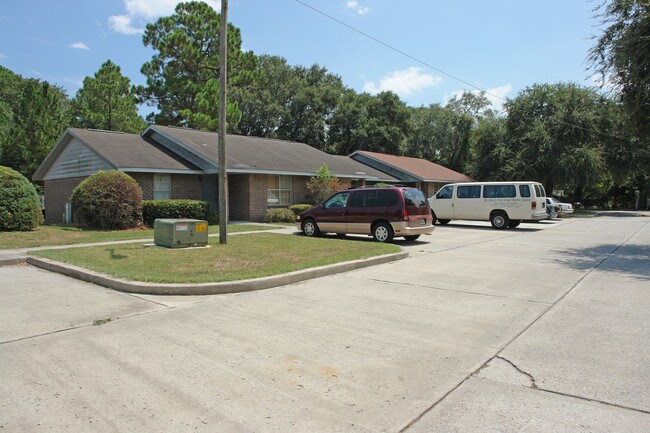 Countryside Apartments in Fernandina Beach, FL - Foto de edificio - Building Photo