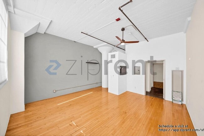 420 San Pedro St in Los Angeles, CA - Foto de edificio - Building Photo