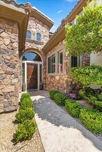 8 Shade Valley Ln in Henderson, NV - Building Photo - Building Photo