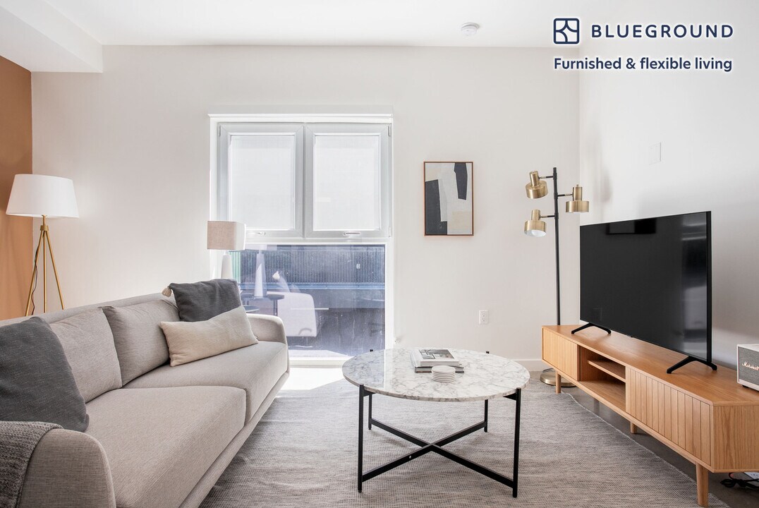 3630 Overland Ave in Los Angeles, CA - Building Photo