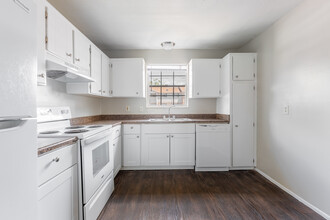 Jacksonville Heights Apartments Homes in Jacksonville, FL - Foto de edificio - Building Photo