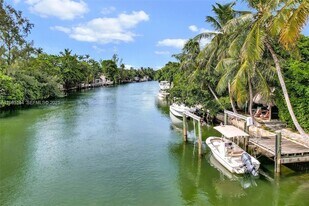 4035 Meridian Ave, Unit 103 in Miami Beach, FL - Building Photo