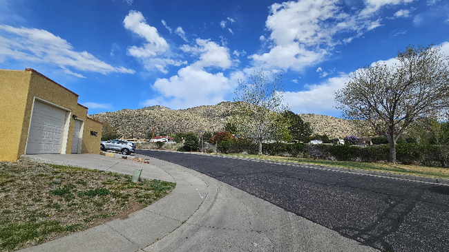 12800 Comanche Rd NE in Albuquerque, NM - Building Photo - Building Photo