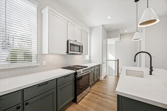 520 Janisch Rd in Houston, TX - Building Photo - Building Photo