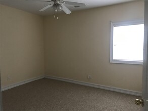 133 S Hill St in Griffin, GA - Building Photo - Building Photo