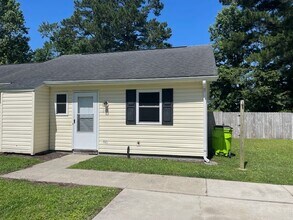 210 Webb Blvd in Havelock, NC - Building Photo - Building Photo