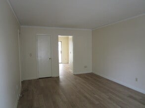 111 Willow Dr in Sumter, SC - Building Photo - Building Photo