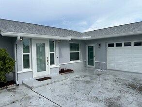 2509 SE 26th Ave in Cape Coral, FL - Building Photo - Building Photo