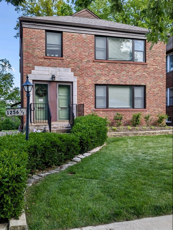 1256 Moorlands Dr in Richmond Heights, MO - Foto de edificio - Building Photo