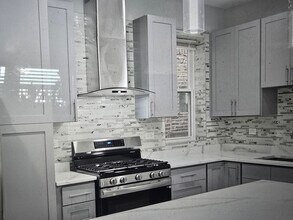 4524 N Central Park Ave, Unit 2 in Chicago, IL - Building Photo - Building Photo